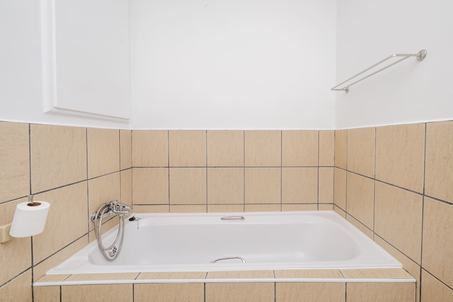 2 Bedroom Property for Sale in Buh Rein Estate Western Cape